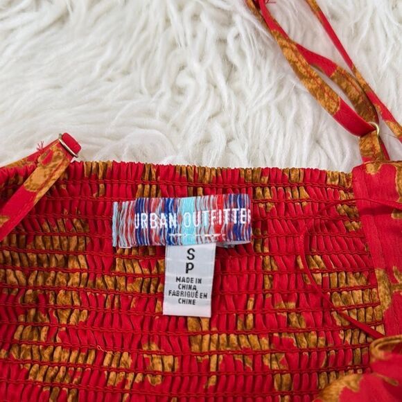 URBAN OUTFITTERS Red and Gold Floral Dress Size SP - Picture 8 of 11
